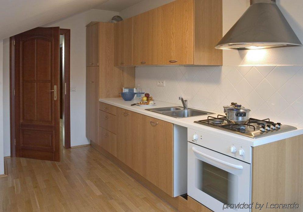 Leo Apartments Old Town Прага Стая снимка