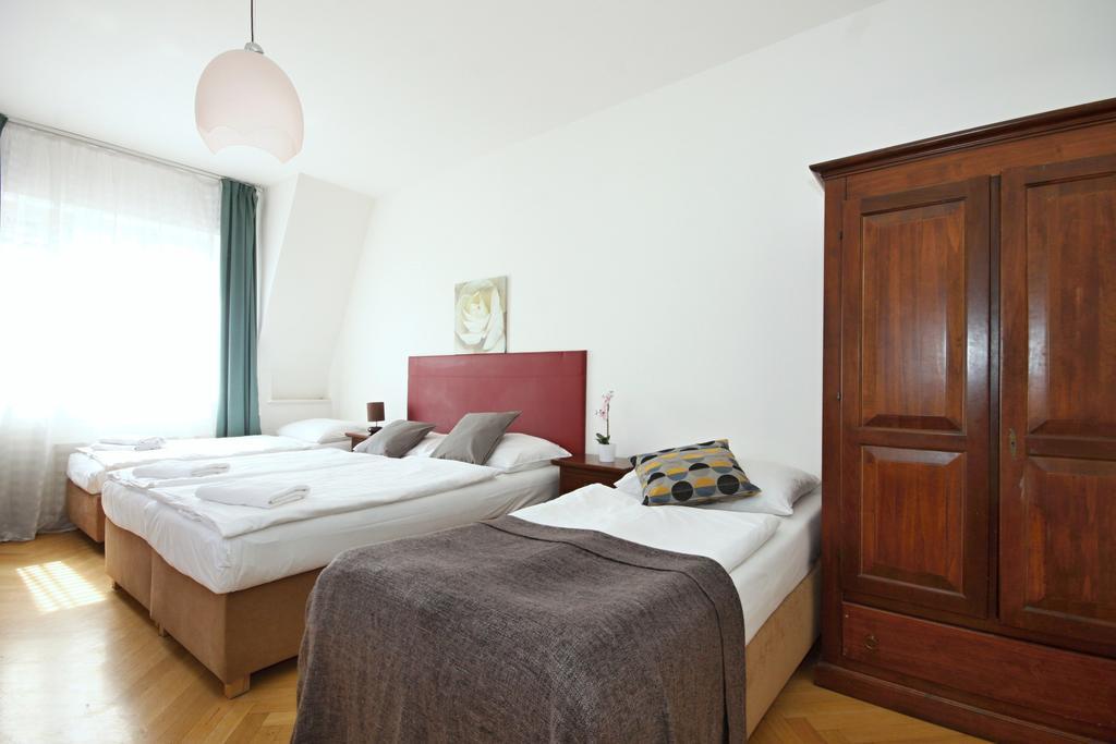 Leo Apartments Old Town Прага Стая снимка