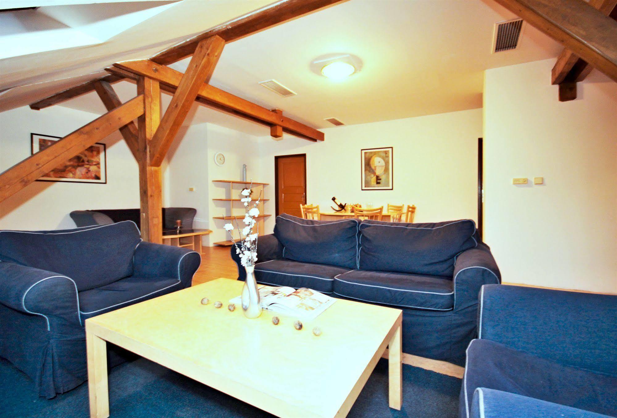 Leo Apartments Old Town Прага Екстериор снимка