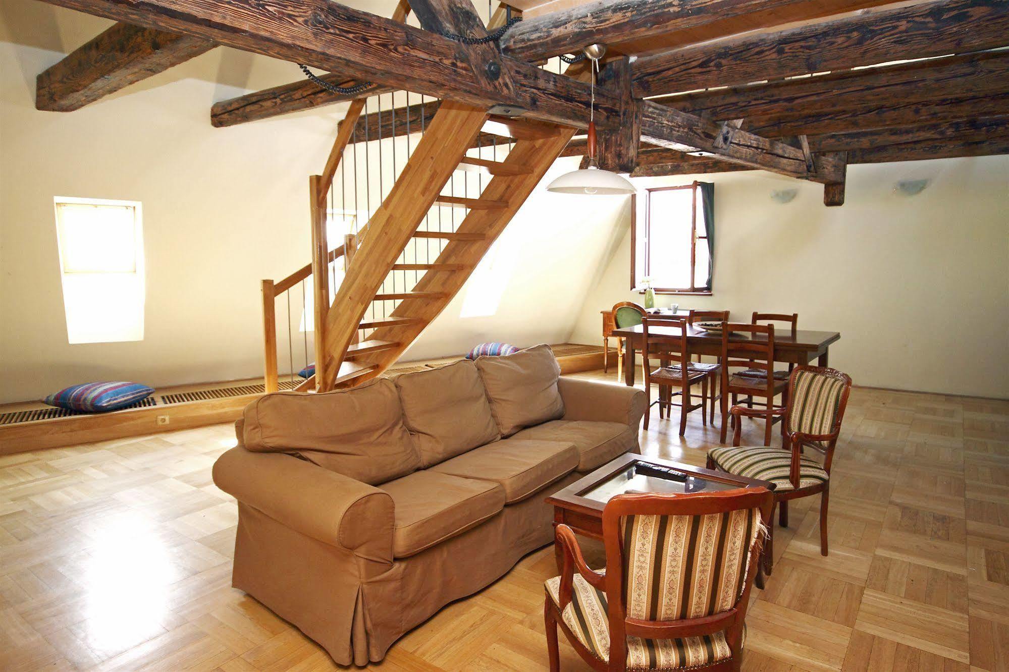 Leo Apartments Old Town Прага Екстериор снимка